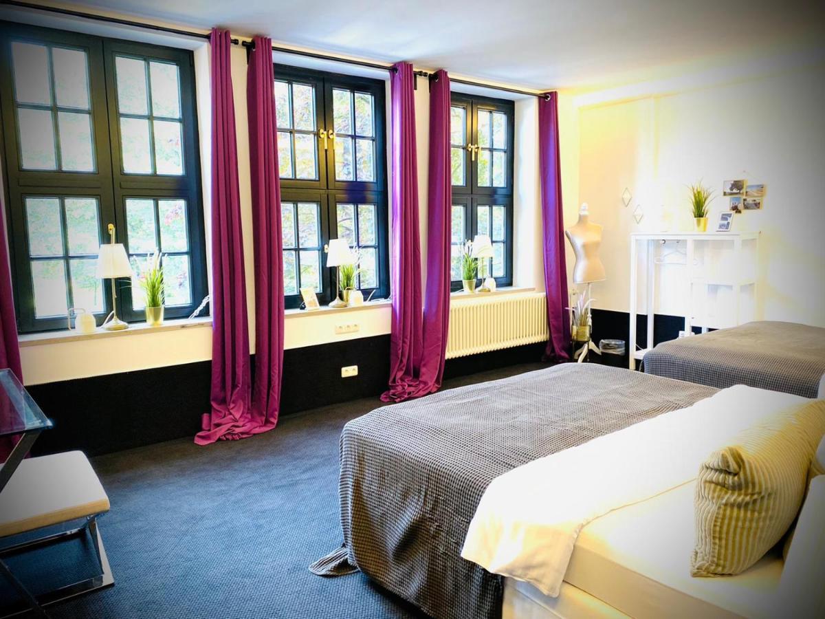 Sleephotels Suite Garde Hamburg-Harburg Rum bild